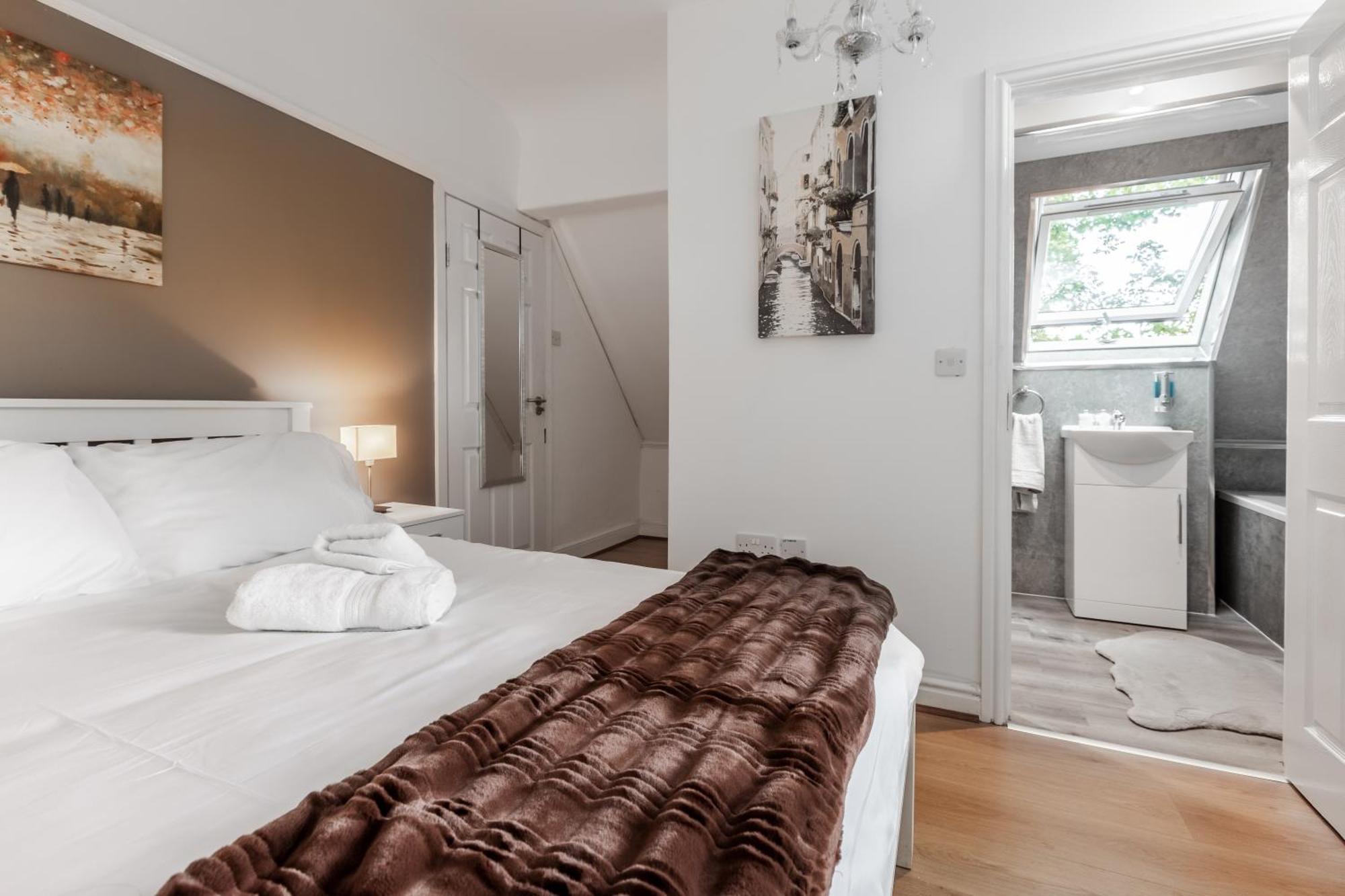 Grand Victorian Villa 6 - En-Suites, Hot Tub, Cinema Room, Private Parking & Park View Liverpool Dış mekan fotoğraf